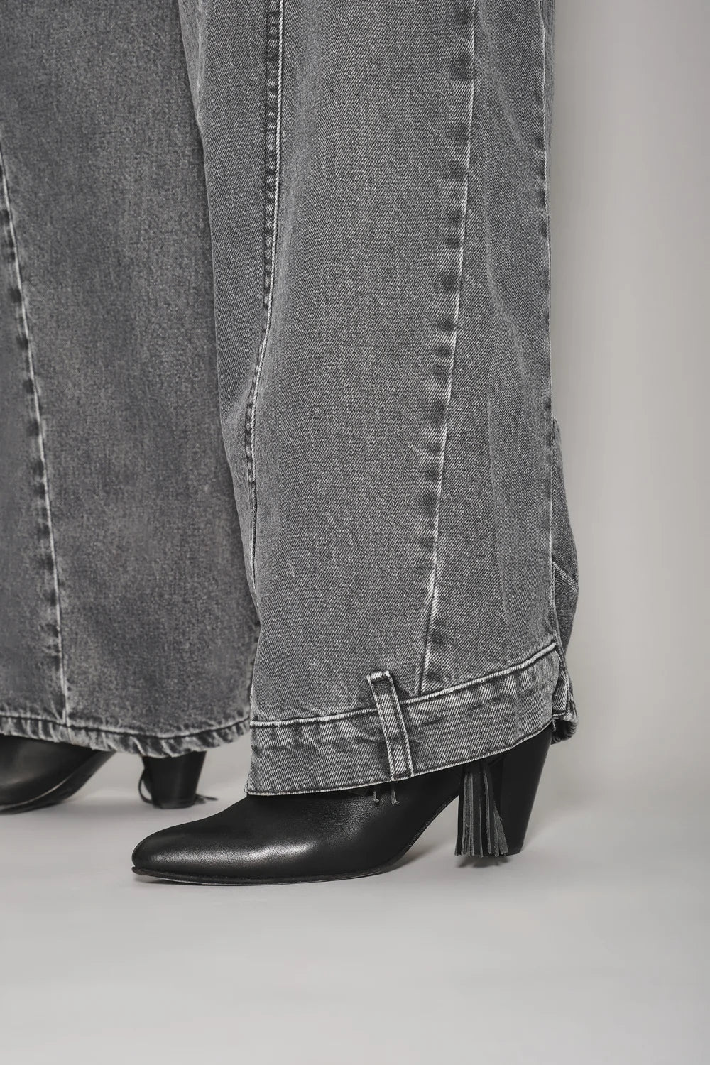 jean trash black