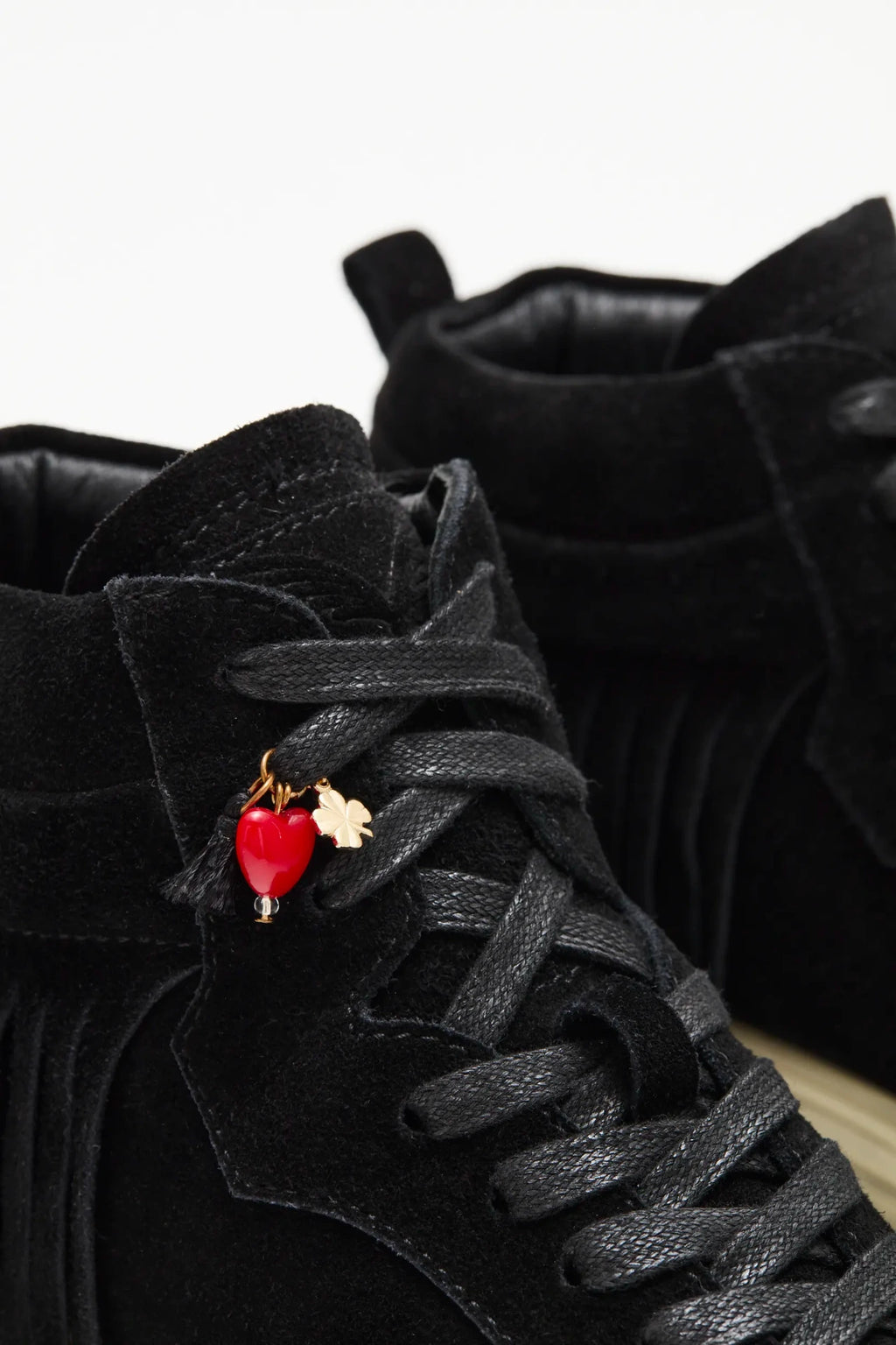 zapatilla fringes