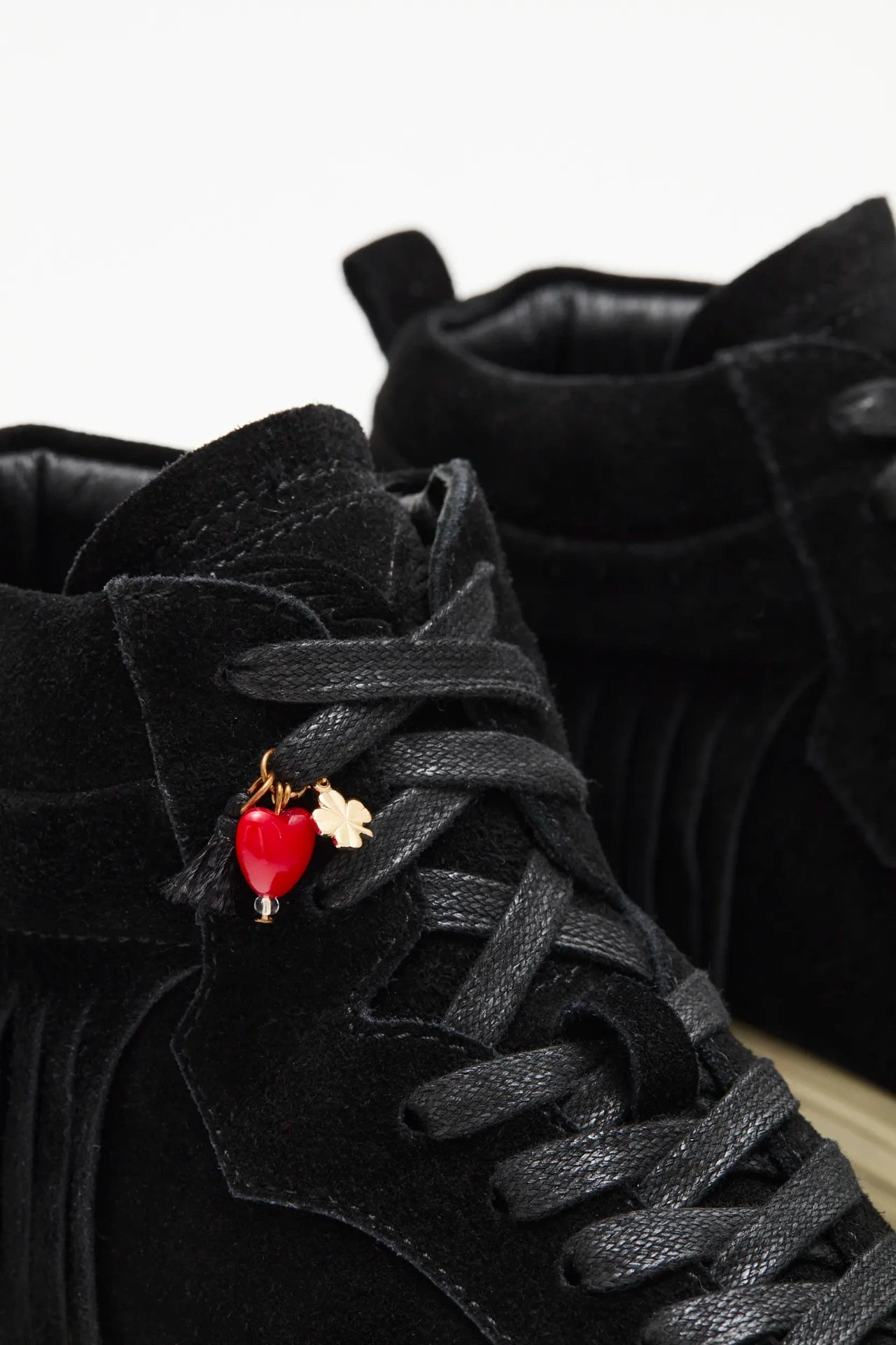 zapatilla fringes