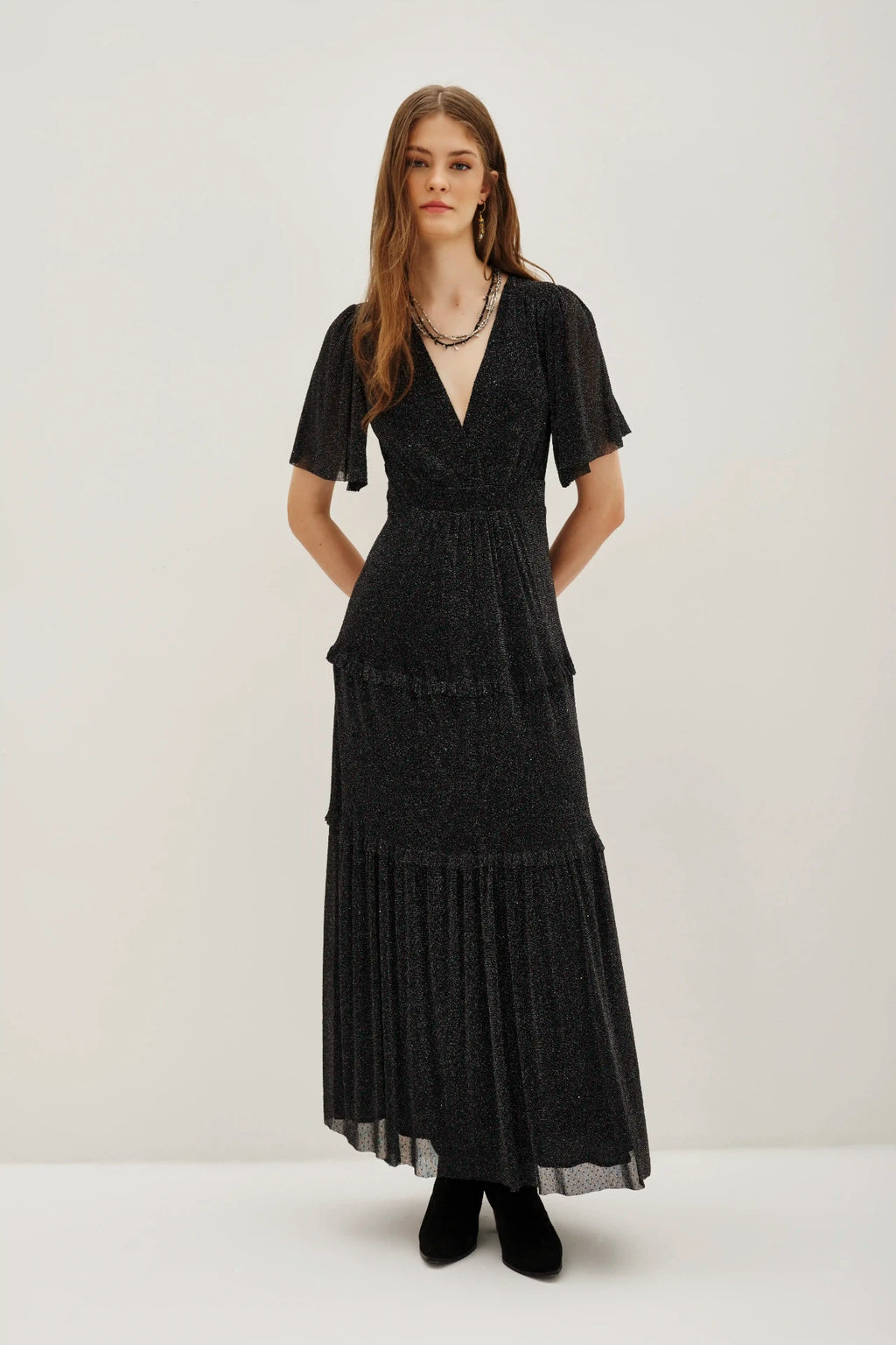 vestido frills studs